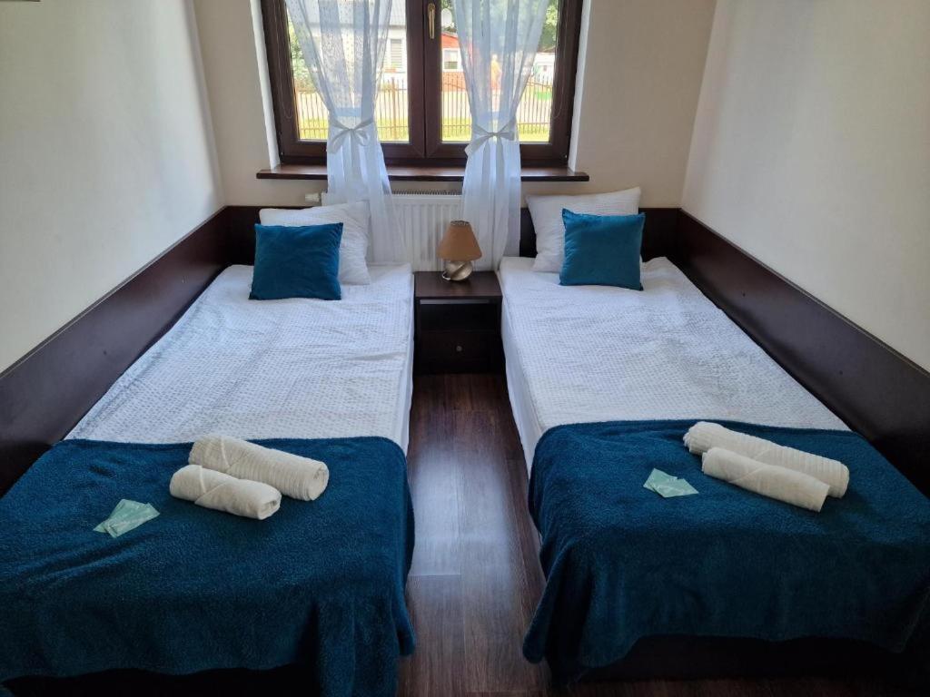 レバル Morska Perla Bed & Breakfast エクステリア 写真